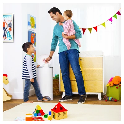 Munchkin STEP Diaper Pail, Powered By Arm & Hammer 3 Munchkin STEP Diaper Pail, Powered By Arm & Hammer