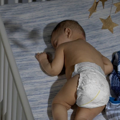 Huggies Overnites Nighttime Baby Diapers – (Select Size And Count) 4 Huggies Overnites Nighttime Baby Diapers – (Select Size And Count) - Image 2