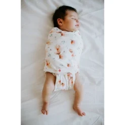 Embe Transitional Swaddle Wrap Out 25 Embe Transitional Swaddle Wrap Out -Baby Furniture Store GUEST ea47d47d abc2 4494 8ae2 749028b1d2d2