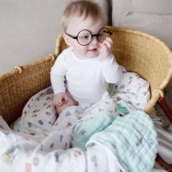 Aden + Anais Muslin Reversible Blanket Hogwarts Essentials -Baby Furniture Store GUEST f2e6be4a 9296 48e9 b7bb b132eea96148