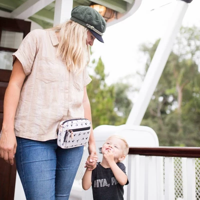 Disney Baby Petunia Pickle Bottom Belt Bag - Mickey Mouse 9 Disney Baby Petunia Pickle Bottom Belt Bag - Mickey Mouse - Image 7